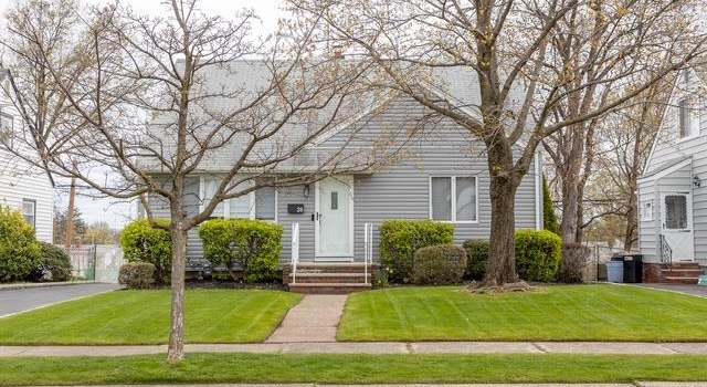 Photo of 28 Bromley Pl, Bloomfield, NJ 07003
