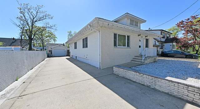 Photo of 18 Radcliffe Ave, Woodland Park, NJ 07424