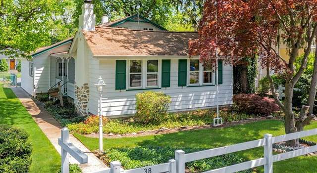 Photo of 38 Silver Birch Ave, Oakland, NJ 07436