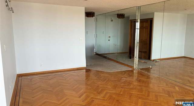 Photo of 300 Winston Dr #1004, Cliffside Park, NJ 07010