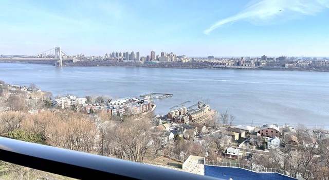 Photo of 2 Horizon Rd #1024, Fort Lee, NJ 07024