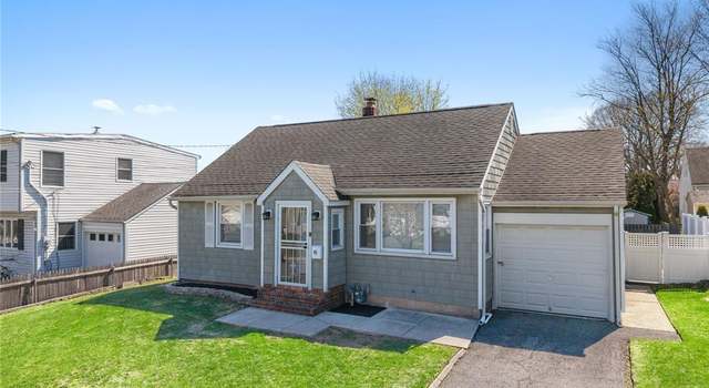 Photo of 41 Birchwood Ter, Clifton, NJ 07012
