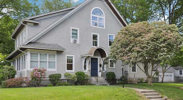 Photo of 104 Hampton Pl, Ridgewood, NJ 07450