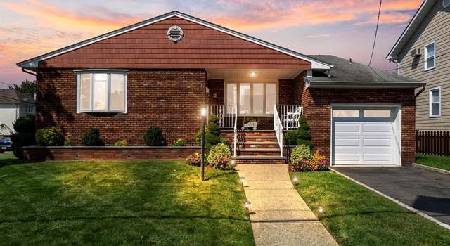 Photo of 37 Jackson Pl, Lyndhurst, NJ 07071