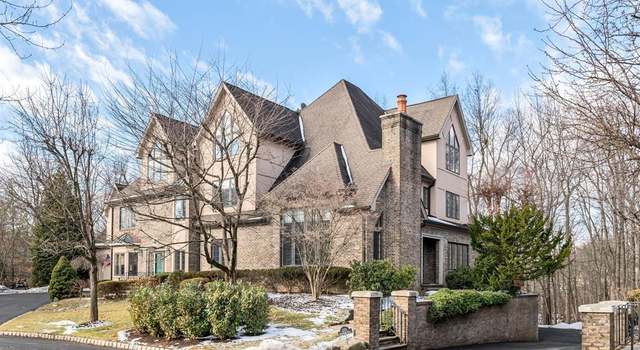 Photo of 275 Hampshire Rdg, Park Ridge, NJ 07656