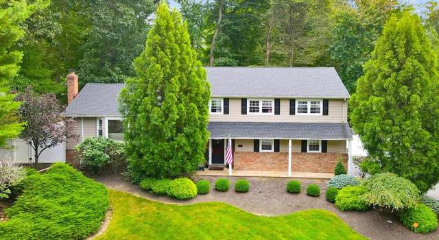 Photo of 8 Lorraine Dr, Park Ridge, NJ 07656