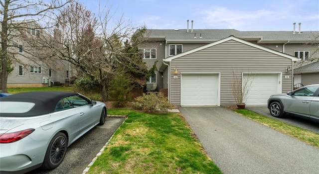 Photo of 12 Litchult Ln, Mahwah, NJ 07430