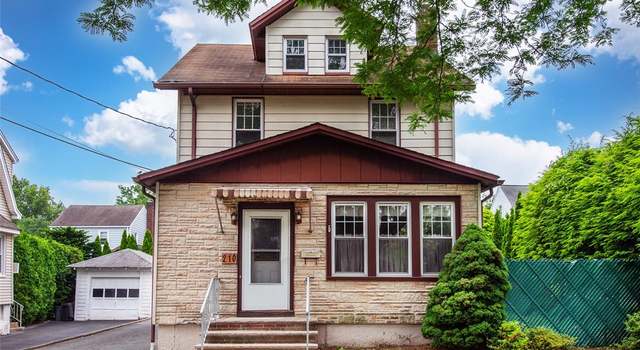 Photo of 210 Paterson Ave, Hasbrouck Heights, NJ 07604