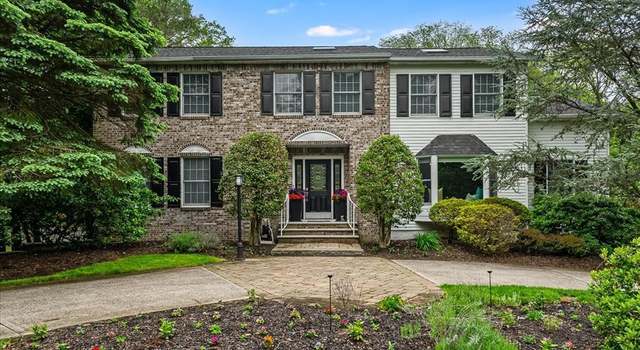 Photo of 530 W Saddle River Rd, Ridgewood, NJ 07450