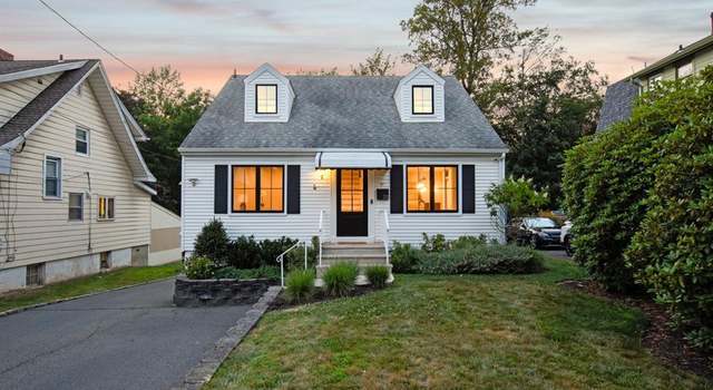 Photo of 25 Ferndale Rd, Caldwell, NJ 07006
