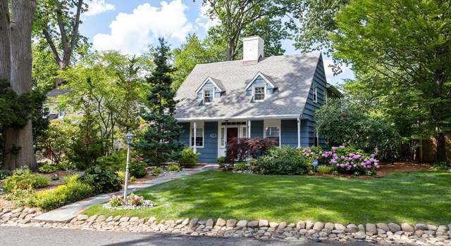 Photo of 671 Sunset Rd, Teaneck, NJ 07666