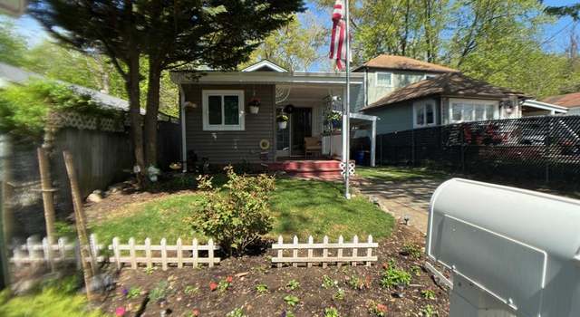 Photo of 46 Park Dr, Oakland, NJ 07436