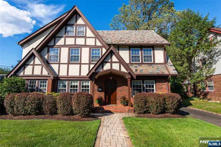 Photo of 60 Ardsley Rd Montclair, NJ 07042