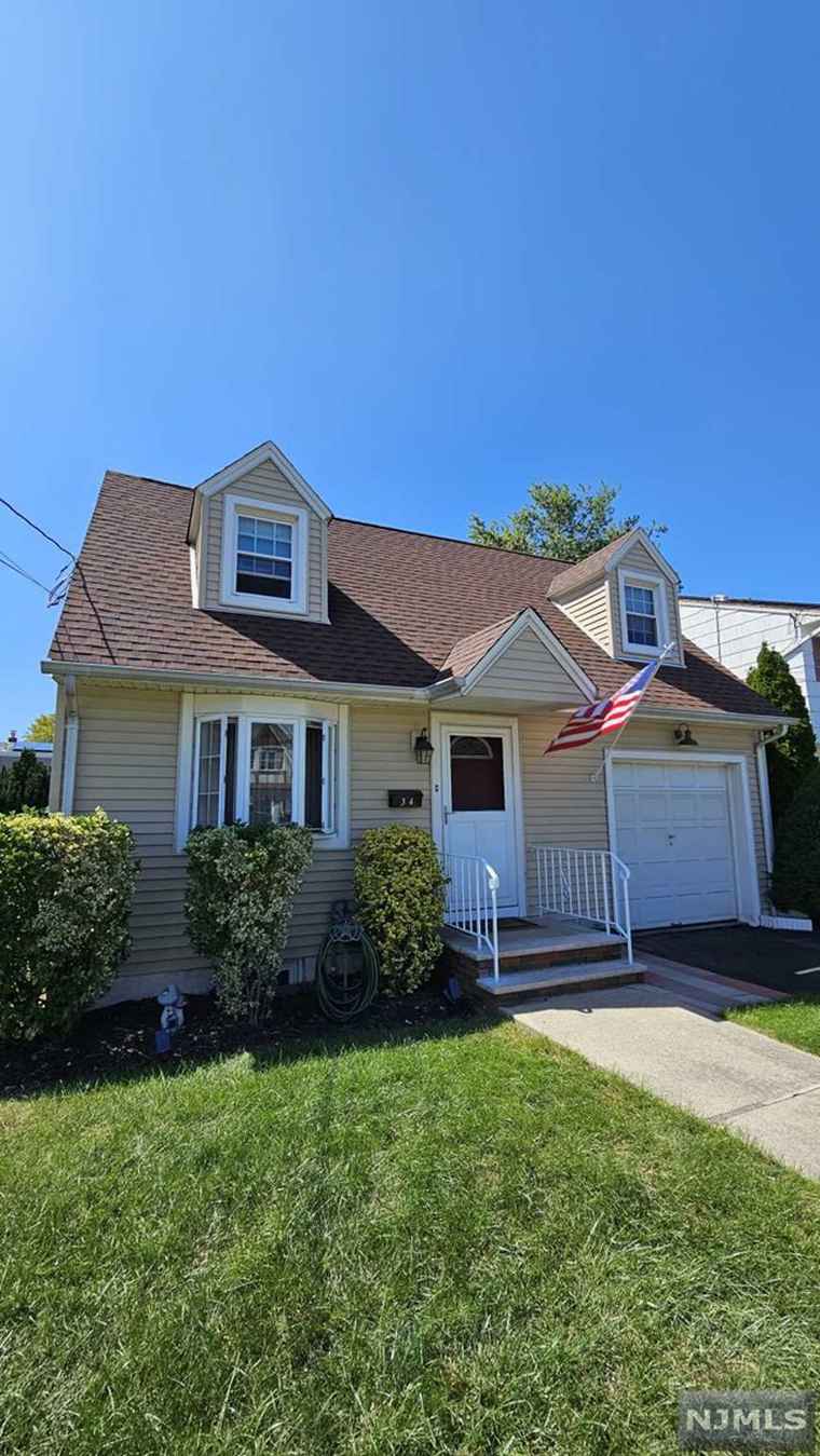 Photo of 34 Parkway Ave Clifton, NJ 07011