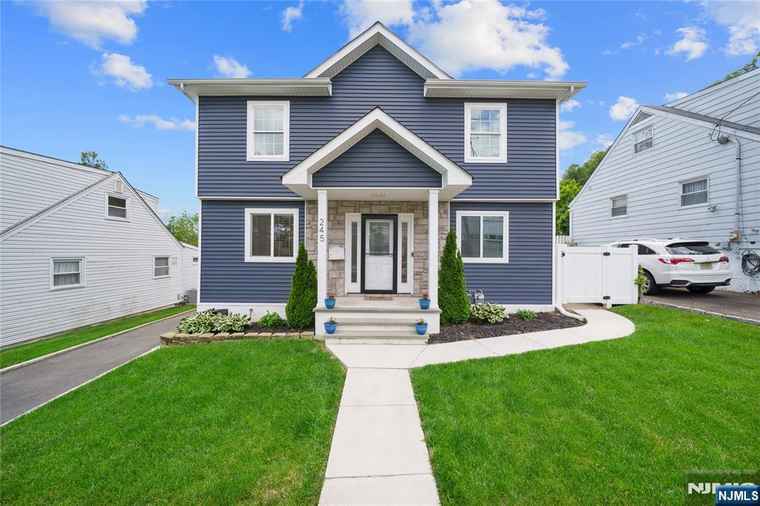 Photo of 245 Edison St Clifton, NJ 07013