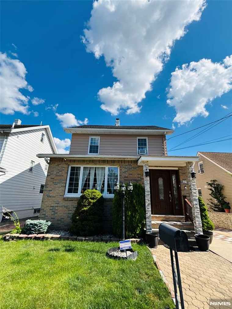 Photo of 57 8th St Clifton, NJ 07011
