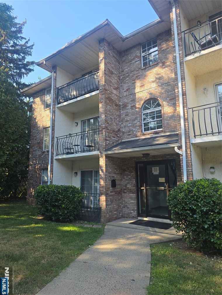 Photo of 800 Summer Ave Newark, NJ 07104