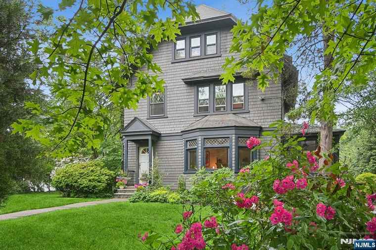 Photo of 44 Norman Rd Montclair, NJ 07043