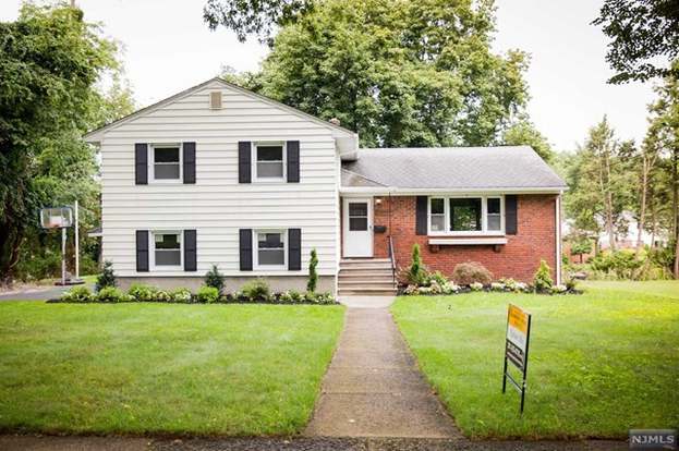 589 Mazur Ave Paramus Nj 07652 Mls 1730042 Redfin