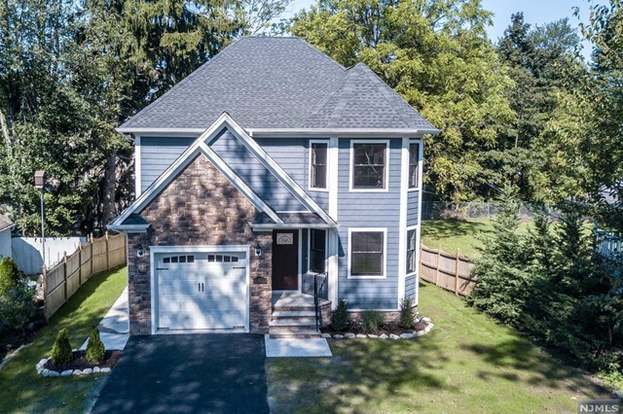 47 Annin Rd West Caldwell Nj 07006 Mls 1841070 Redfin 47 Annin Rd West Caldwell Nj 07006