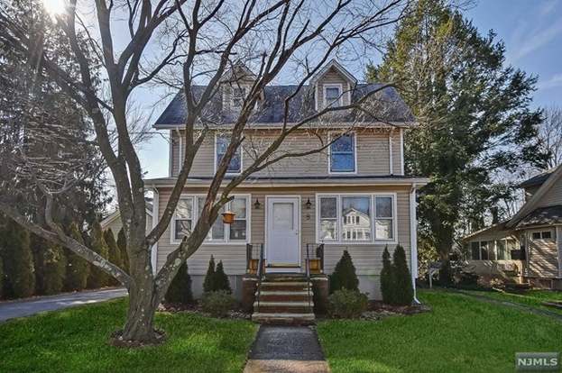 8 Ward Pl Caldwell Nj 07006 Mls 1905424 Redfin