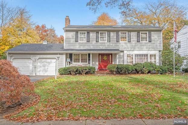 721 Evans St, Paramus, NJ 07652 | Redfin