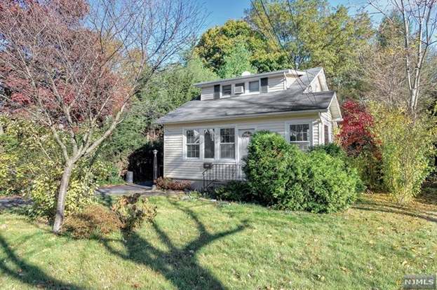573 Barnett Pl Ridgewood Nj 07450 Mls 1949948 Redfin