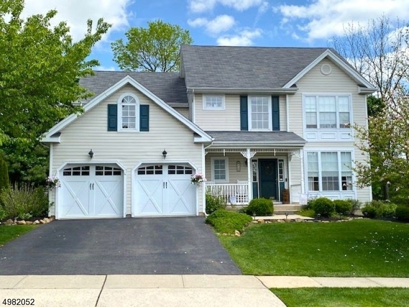 18 JADE Ln, Lopatcong Twp., NJ 08865-7327 | Redfin