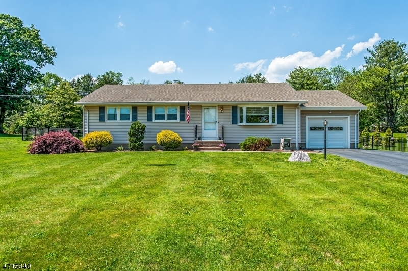 104 Beekman Ln, Hillsborough Twp., NJ 08844-4390 | MLS# 3389540 | Redfin