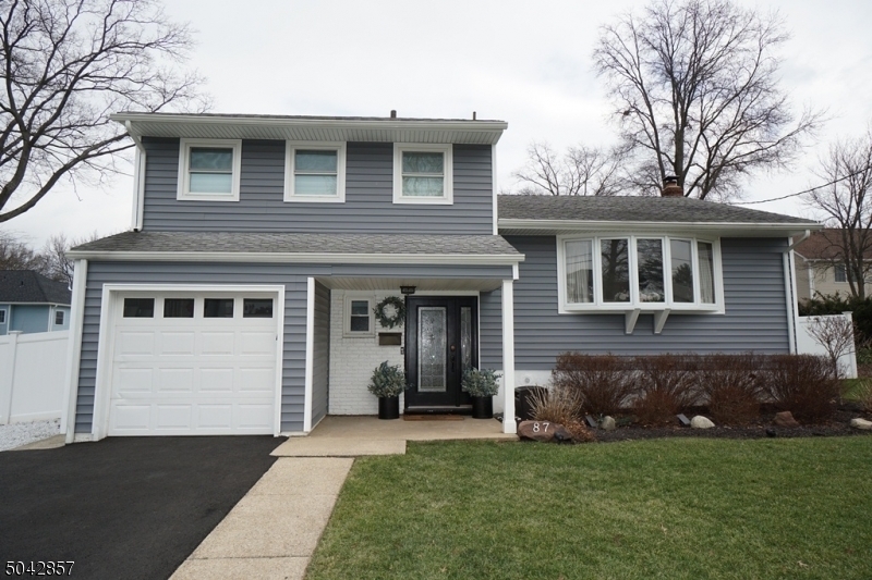 87 Emerson Rd Clark Twp Nj 1614 Mls Redfin 87 Emerson Rd Clark Twp Nj 1614 Mls Redfin