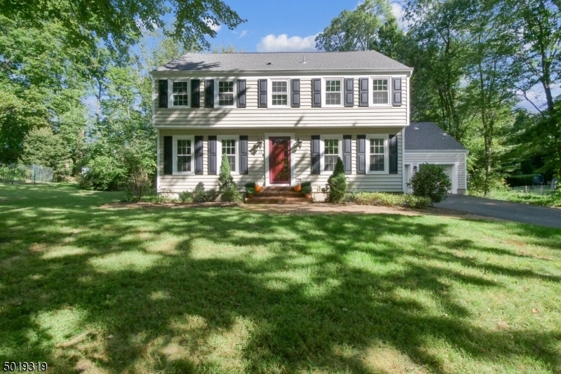 22 MAPLE VILLAGE Ct Bernardsville Boro NJ 07924 2531 Redfin 22 MAPLE VILLAGE Ct Bernardsville Boro NJ 07924 2531 Redfin