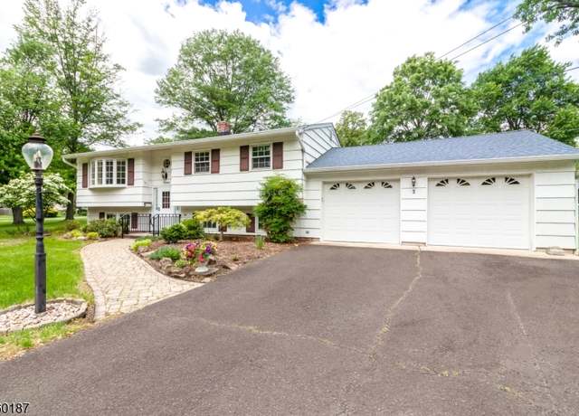 Property at 3 Hayward St, Bridgewater Twp., NJ 08805-1303, 5 beds, 2 baths