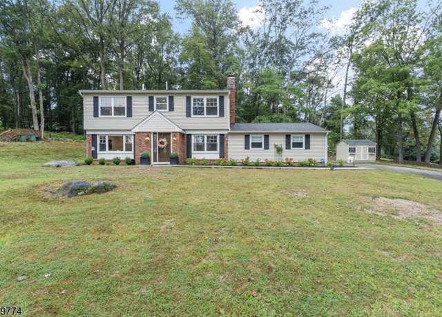 Property at 9 Marliene Rd, Washington Twp., NJ 07853-3584, 5 beds, 3 baths
