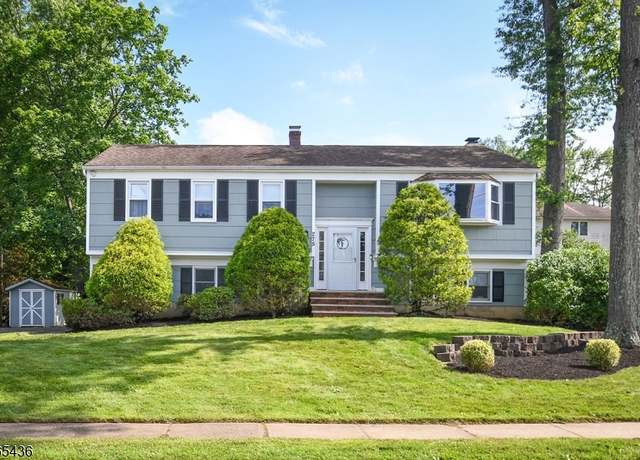 Property at 275 Hamilton Ave, Berkeley Heights, NJ 07922-1535, 4 beds, 2.5 baths
