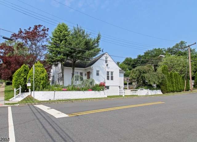 Property at 105 Penn Ave, Dover Town, NJ 07801-5323, 4 beds, 3 baths