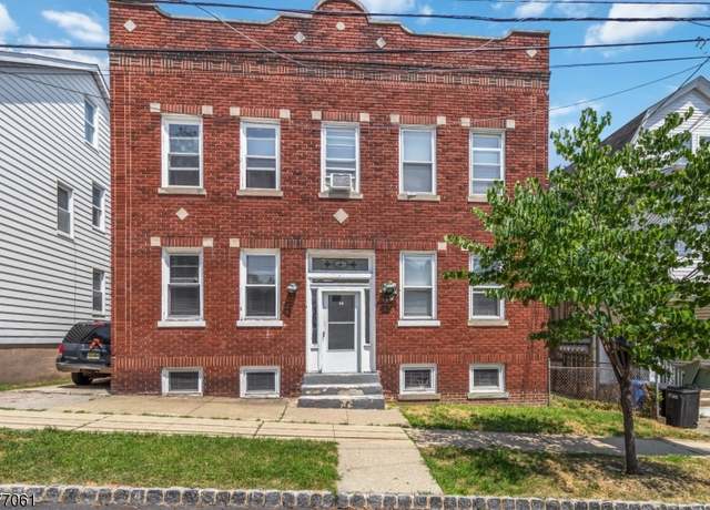Property at 20 Monroe Pl, Montclair Twp., NJ 07042-4613, 1 bed, 4 baths