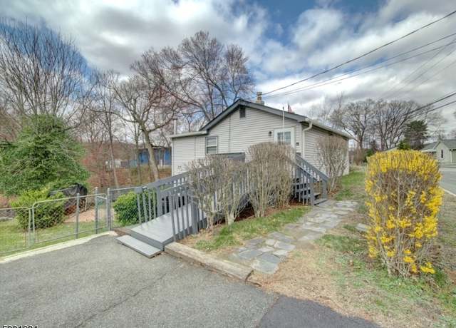Property at 120 Shippenport Rd, Roxbury Twp., NJ 07850-1640, 3 beds, 1 bath