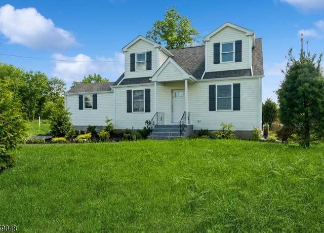 Property at 715 Pittstown Rd, Franklin Twp., NJ 08825-4149, 3 beds, 2.5 baths
