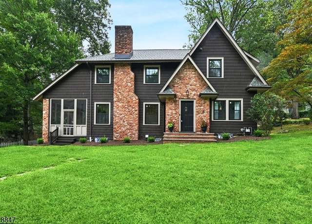 Property at 6 E Lake Blvd, Morris Twp., NJ 07960-5040, 3 beds, 2.5 baths