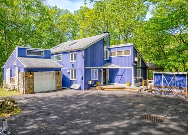 Property at 17 Summit Rd, Mendham Twp., NJ 07945-2404, 4 beds, 3 baths