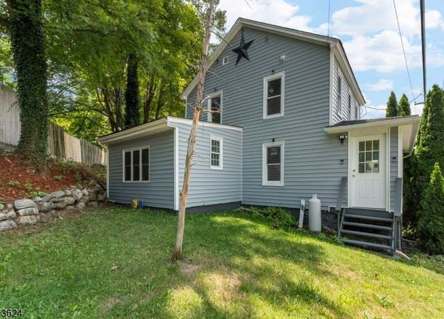 Property at 113 Rt560, Sandyston Twp., NJ 07851-2028, 4 beds, 2 baths