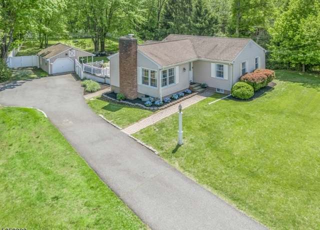 Property at 101 Lake Valley Rd, Morris Twp., NJ 07960-2813, 3 beds, 2 baths