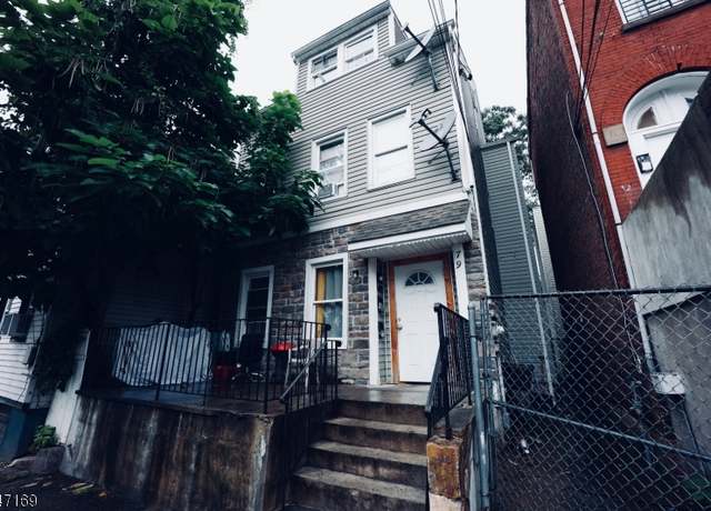 Property at 79 Godwin Ave, Paterson City, NJ 07501-1587, 6 beds, 3 baths