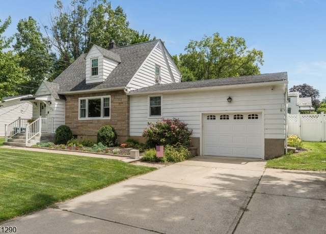 Property at 213 Stelko Ave, Lopatcong Twp., NJ 08865-1718, 3 beds, 1.5 baths