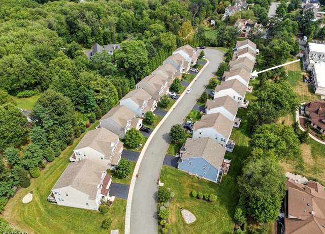 Property at 9 Barberry Ct, Hanover Twp., NJ 07981-1048, 4 beds, 2.5 baths
