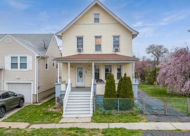 Property at 704 Clark St, Linden City, NJ 07036-2716, 3 beds, 1 bath