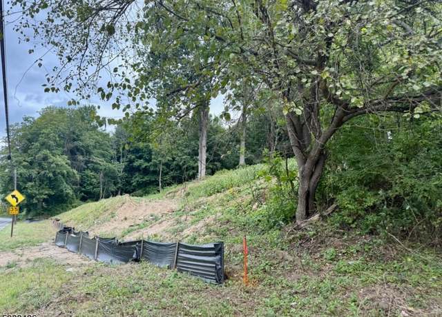 Property at 113 Munsonhurst Rd, Franklin Boro, NJ 07416-1812