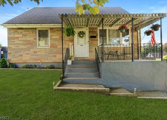Property at 128 Best Ave, Phillipsburg Town, NJ 08865, 4 beds, 1 bath