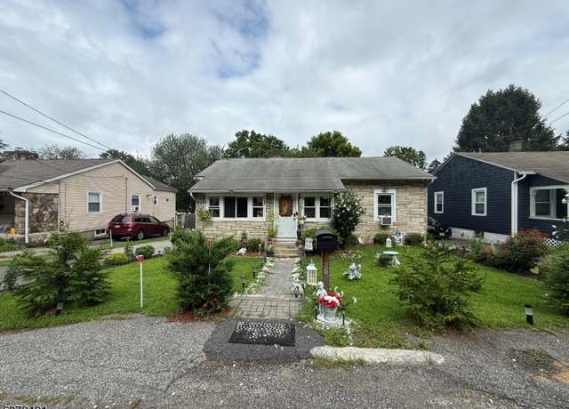 Property at 6 South St, Franklin Boro, NJ 07416-2123, 3 beds, 1 bath