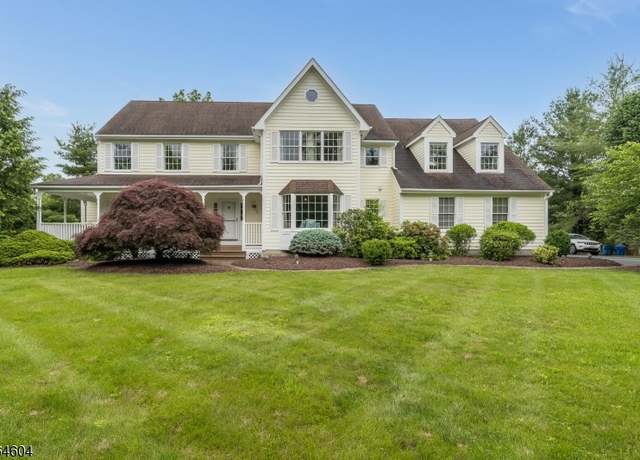 Property at 14 Viking Ter, Raritan Twp., NJ 08822-1983, 4 beds, 3 baths